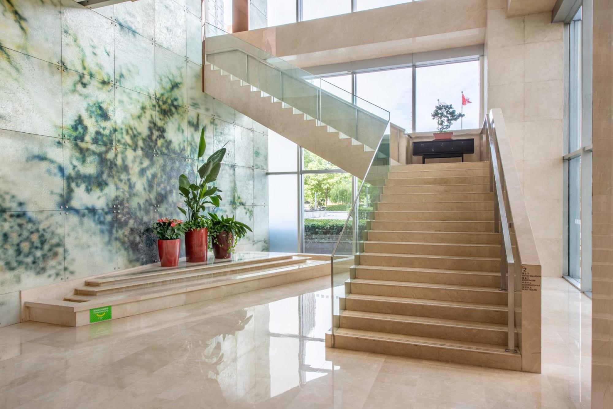 Holiday Inn Beijing Focus Square By Ihg Eksteriør billede